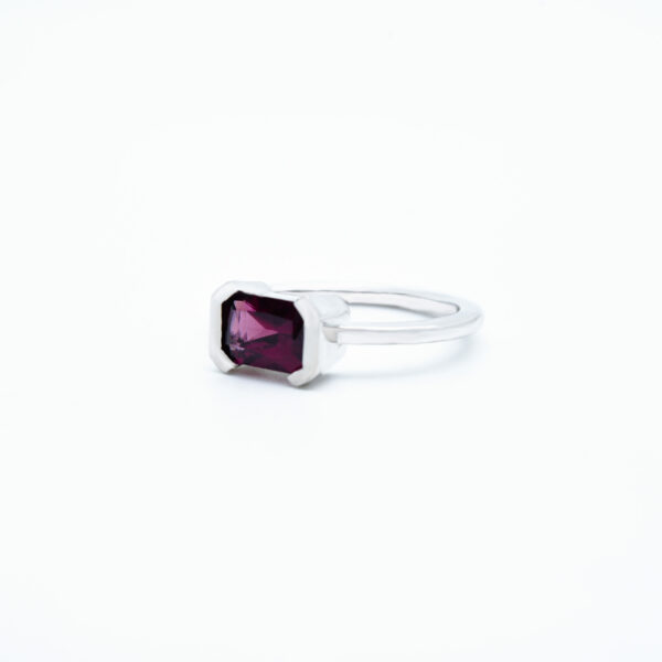 Garnet Flame Band Ring - Image 2