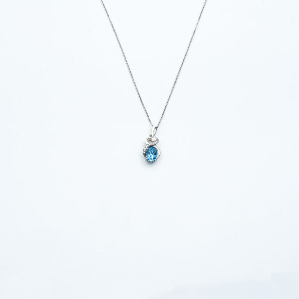 Topaz Floral Pendant - Image 3