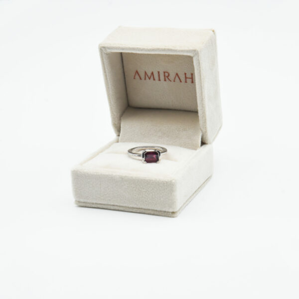 Garnet Flame Band Ring - Image 3