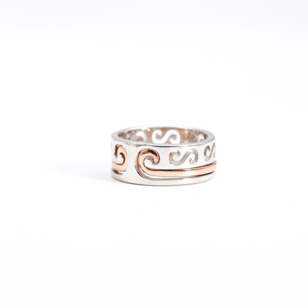 Emperor’s Crest Mens Ring - Image 3