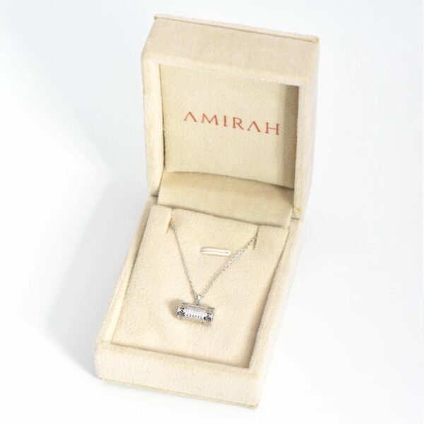 Shiny Chic Pendant - Image 3