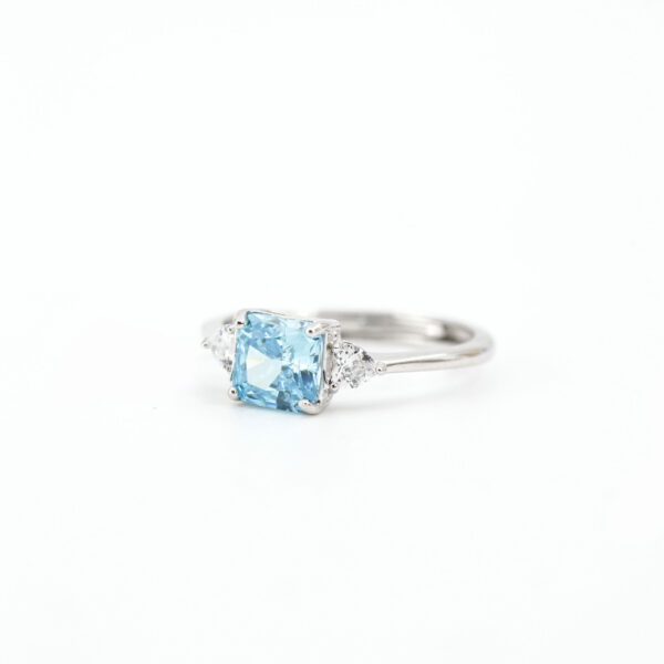 Frozen Spark Ring - Image 2