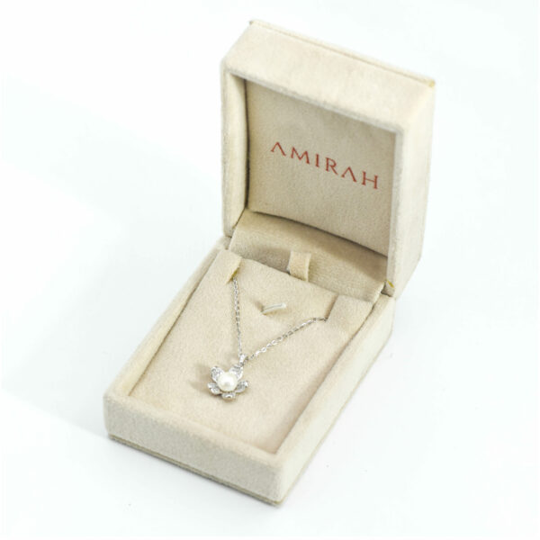 Floral Pearl Pendant - Image 3