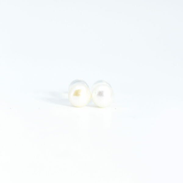 Twinkle Pearls Stud - Image 2