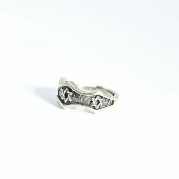 The Heritage Band Ring - Image 2