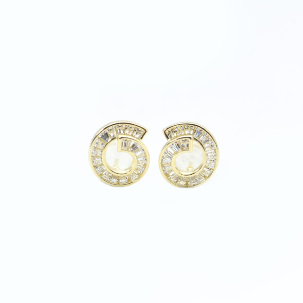 GoldenPebble Earring - Image 2