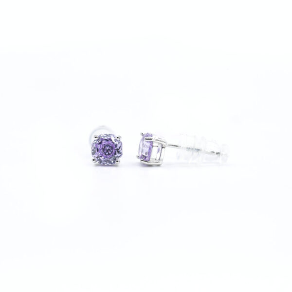 Velvet Gleam Earring `