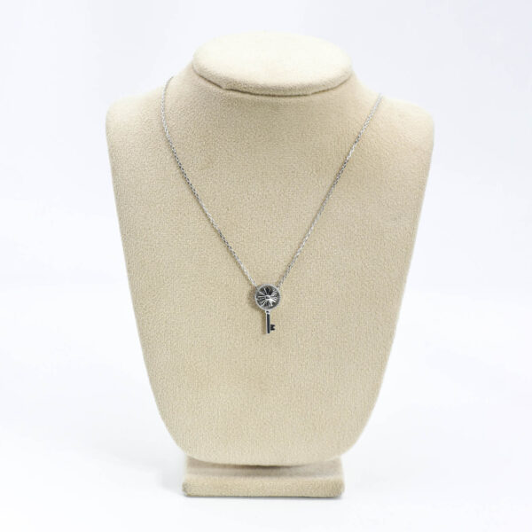 Twist & Unlock Pendant