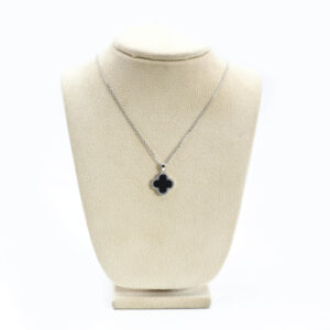 Van Cleef Mystique Pendant