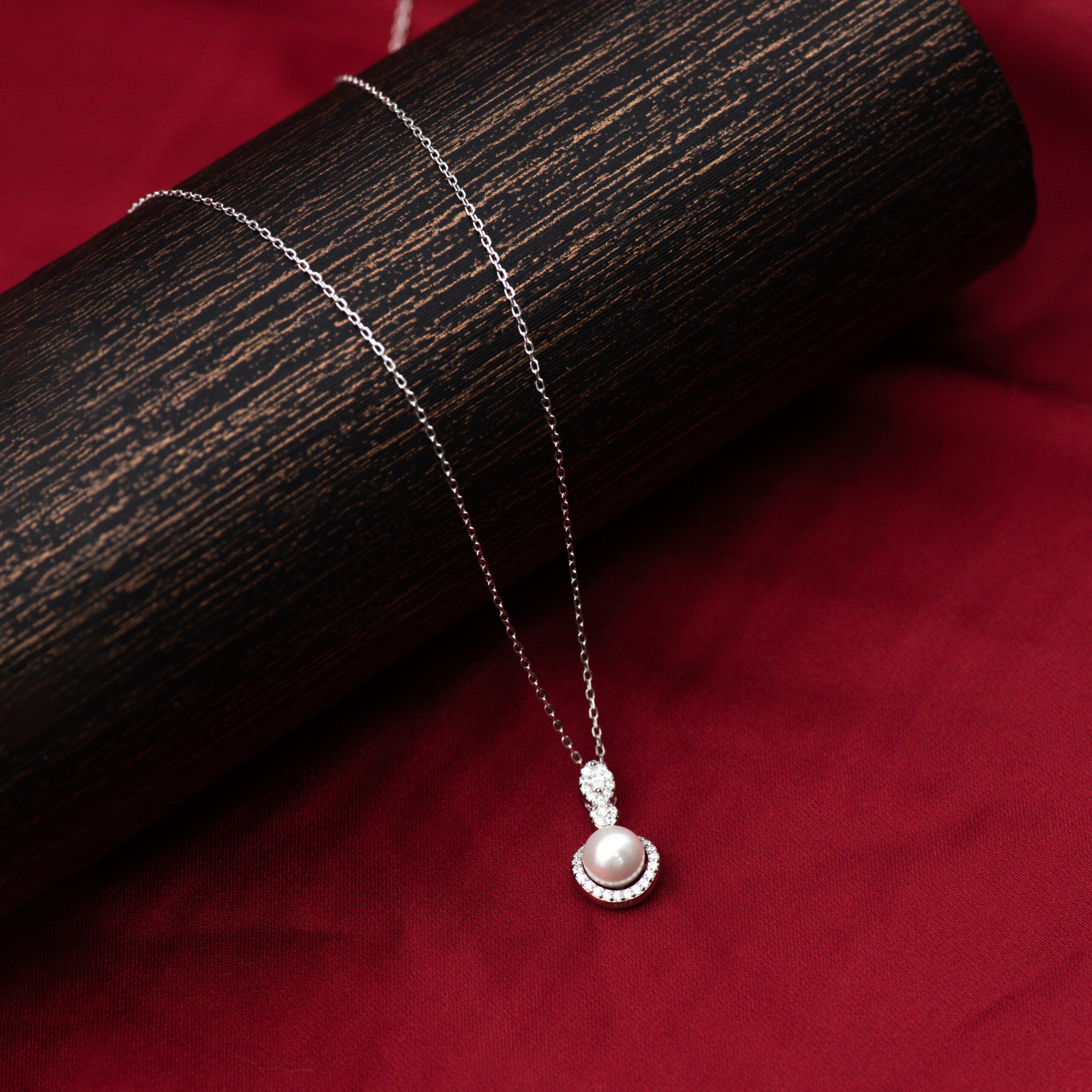 Pearl Majesty Pendant